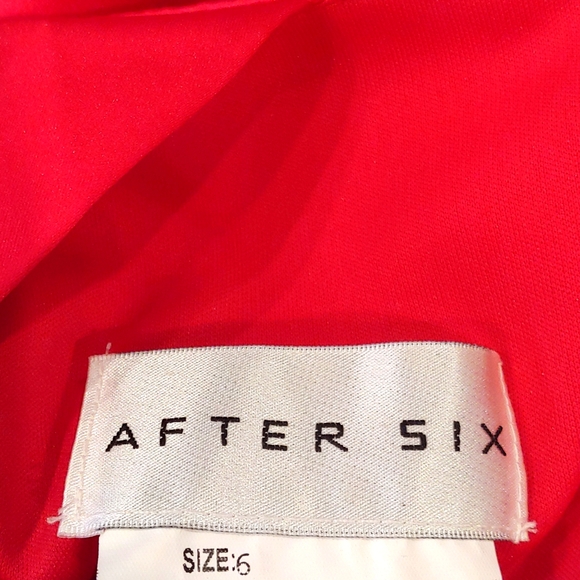 Perfect for Prom! Stunning party dress, size 6. - Picture 6 of 6